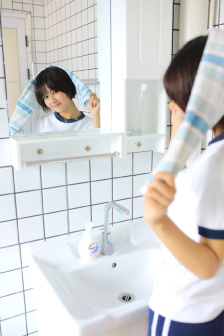 三年播放免费观看大全